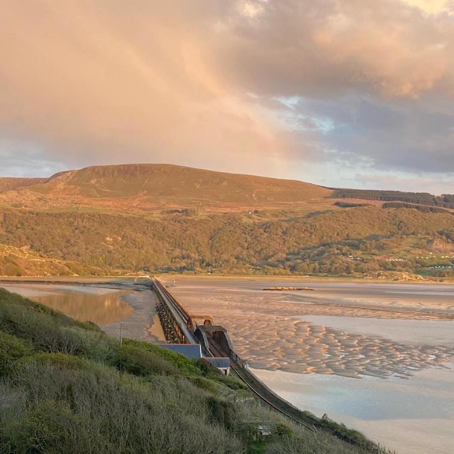No6 Bed and Breakfast Barmouth Exteriör bild
