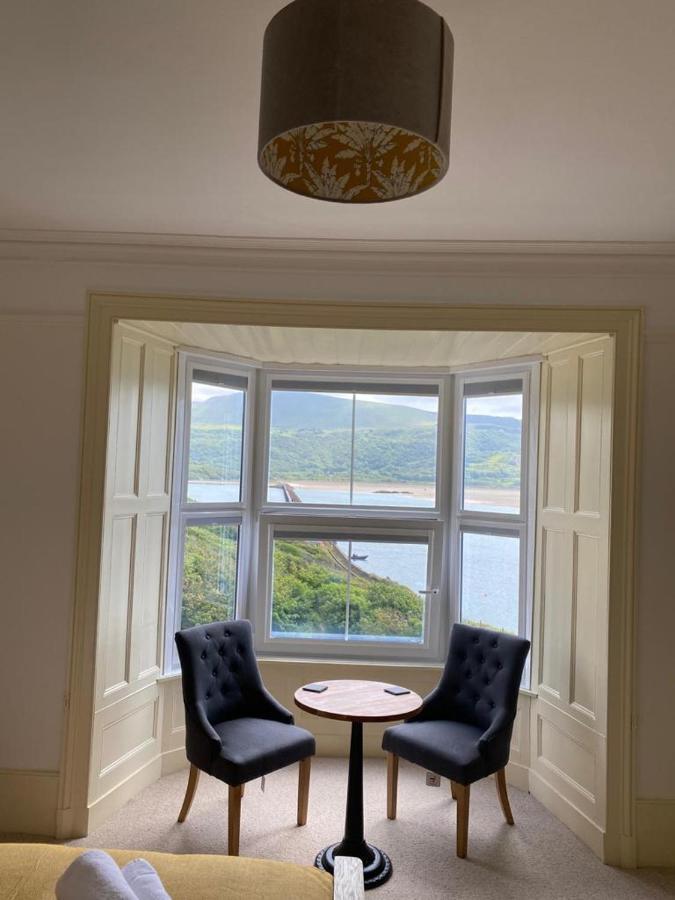 No6 Bed and Breakfast Barmouth Exteriör bild