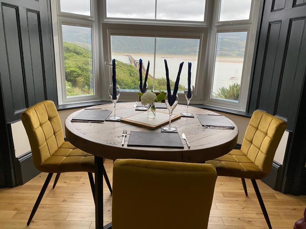 No6 Bed and Breakfast Barmouth Exteriör bild